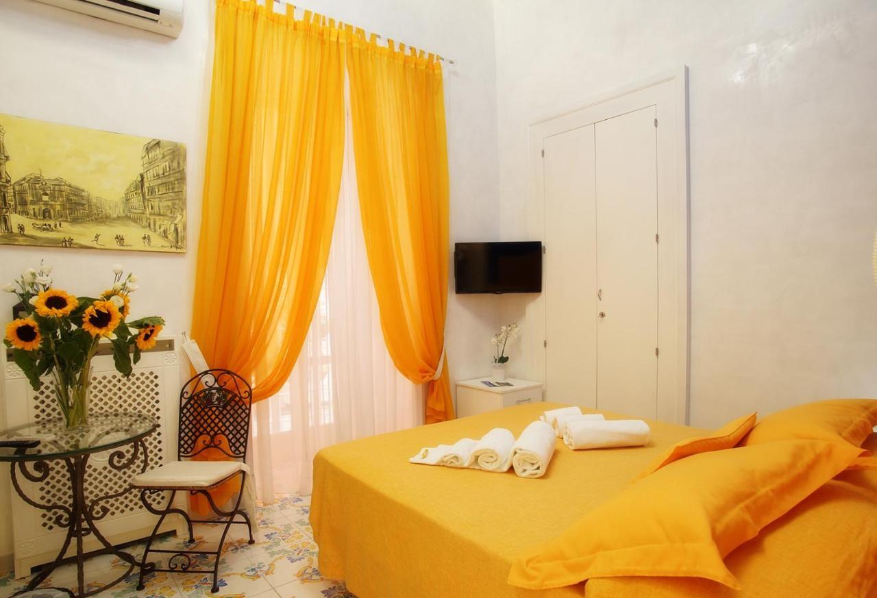 Le Vie Di Napoli B&B Εξωτερικό φωτογραφία