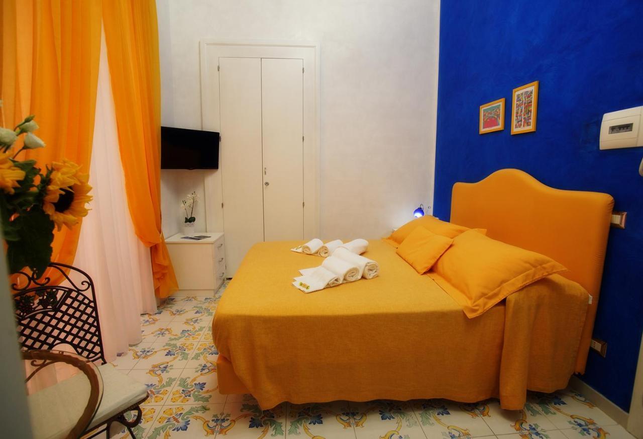 Le Vie Di Napoli B&B Εξωτερικό φωτογραφία